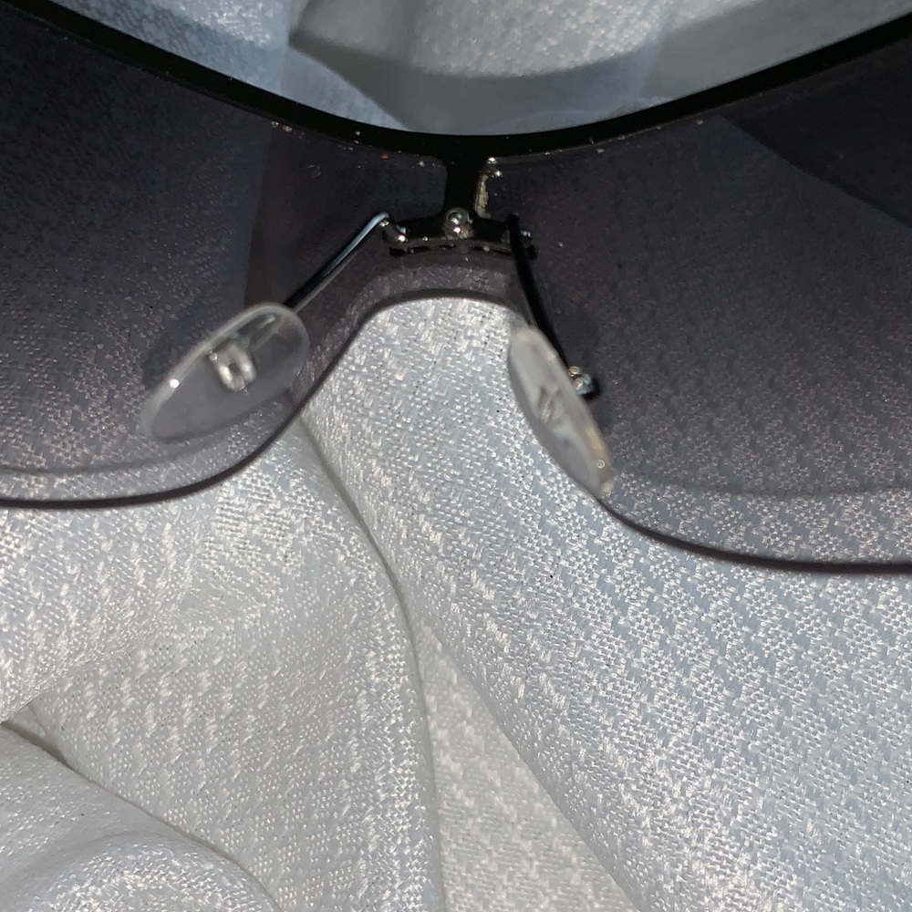 Gucci HorseBit Shiny Black/Gray & Silver Sunglasses - Picture 4 of 16